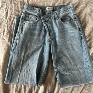 DO NOT BUY- (HOLD) criss cross jeans! inside botton missing but easily repla